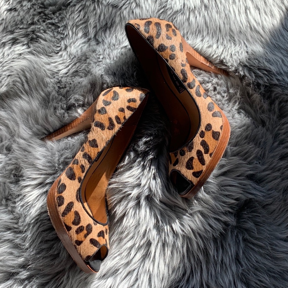 Steve Madden leopard shoes
